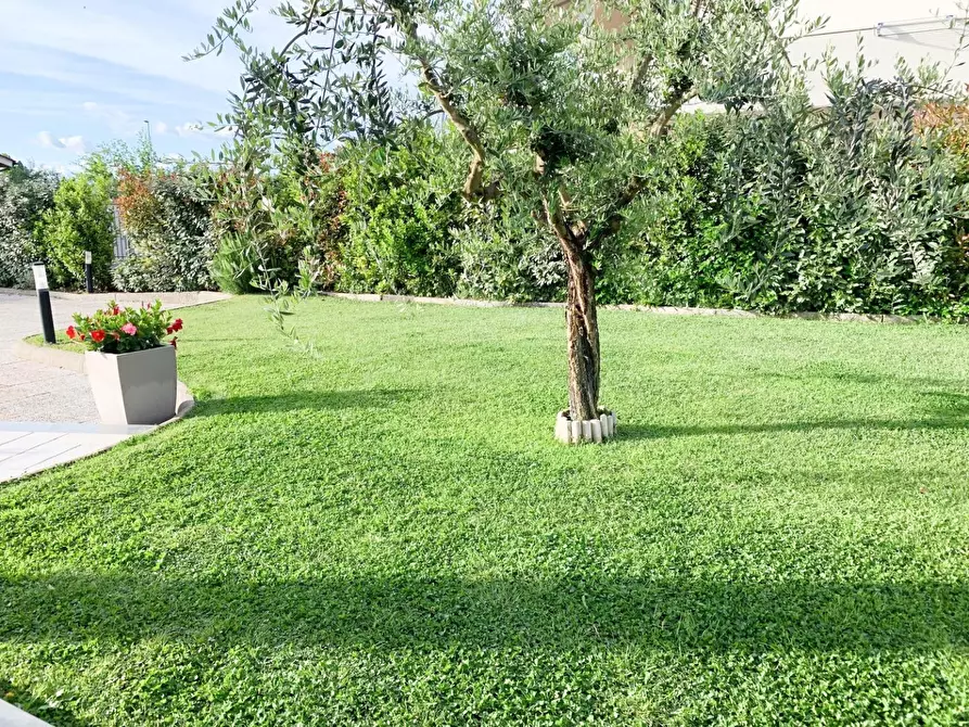 Immagine 11 di Villetta a schiera in vendita  a Montelupo Fiorentino