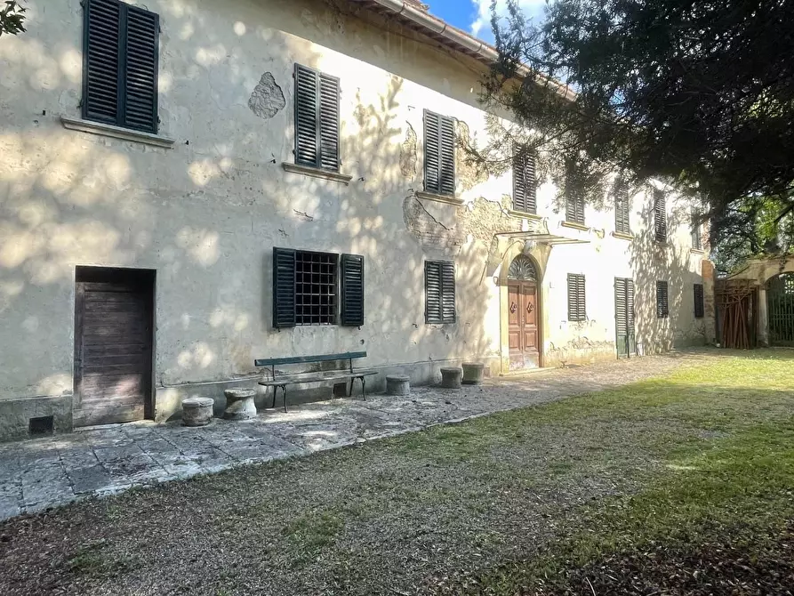 Immagine 2 di Immobile di prestigio in vendita  a Monteriggioni