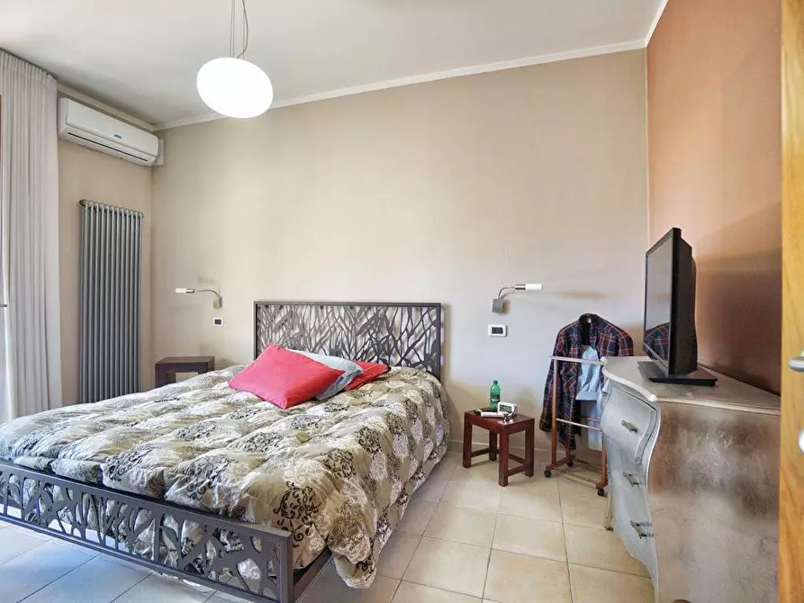 Immagine 7 di Appartamento in vendita  a Massa