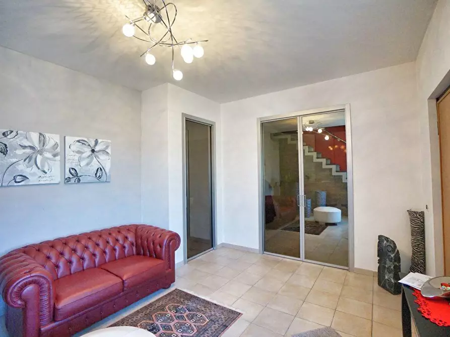 Immagine 5 di Appartamento in vendita  a Massa