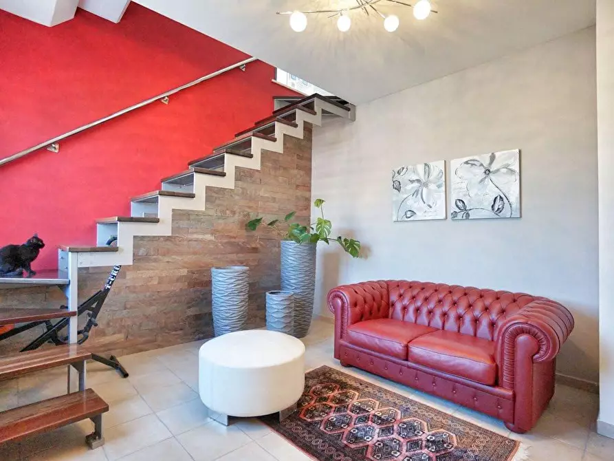 Immagine 4 di Appartamento in vendita  a Massa