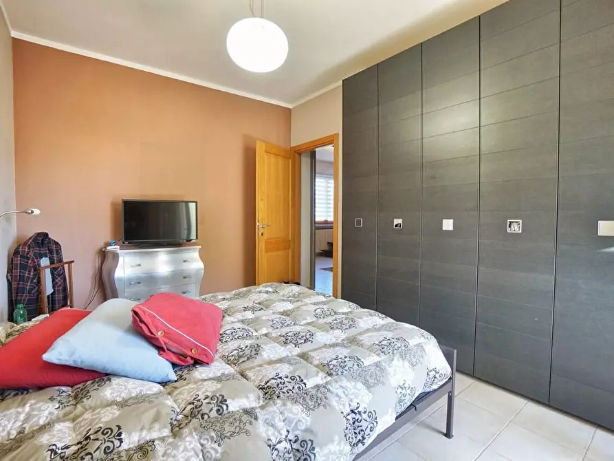 Immagine 8 di Appartamento in vendita  a Massa