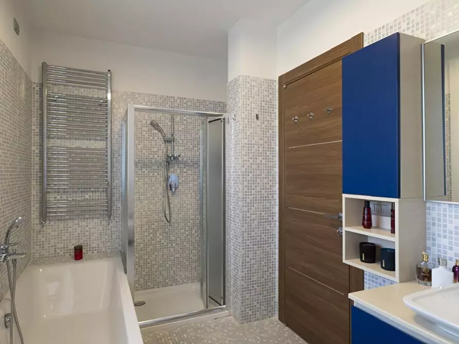 Immagine 41 di Villa in affitto  a Forte Dei Marmi