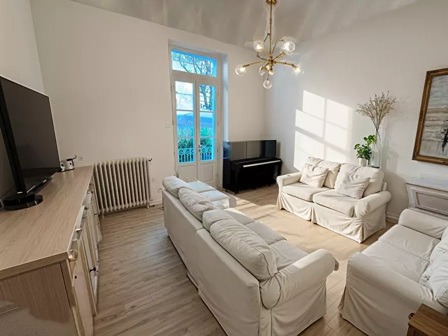 Immagine 2 di Villa in affitto  a Forte Dei Marmi