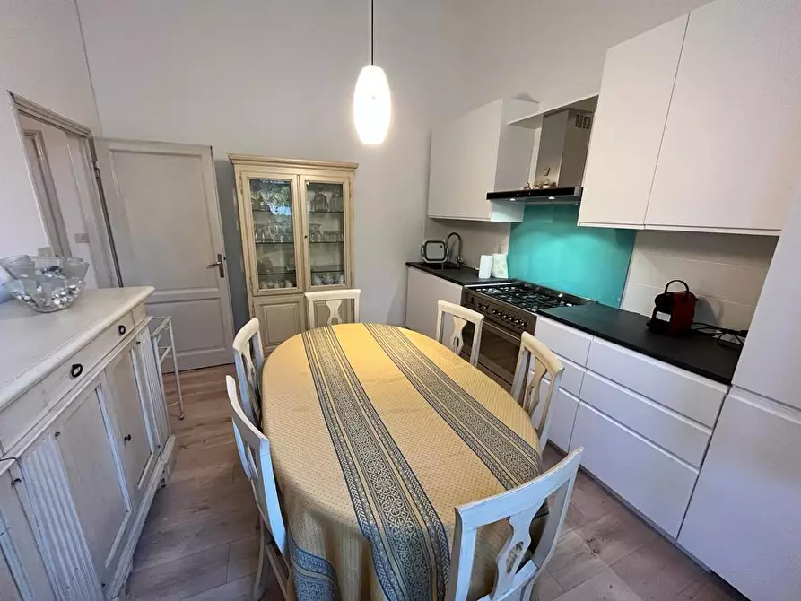 Immagine 4 di Villa in affitto  a Forte Dei Marmi