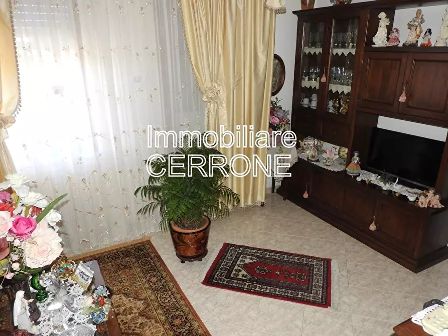 Immagine 2 di Villetta a schiera in vendita  a Cecina