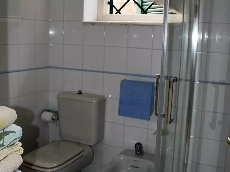 Immagine 24 di Villa in vendita  a Carrara