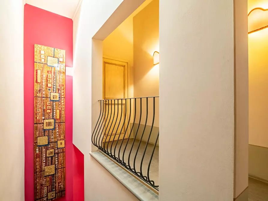 Immagine 44 di Casa colonica in vendita  a Cascina