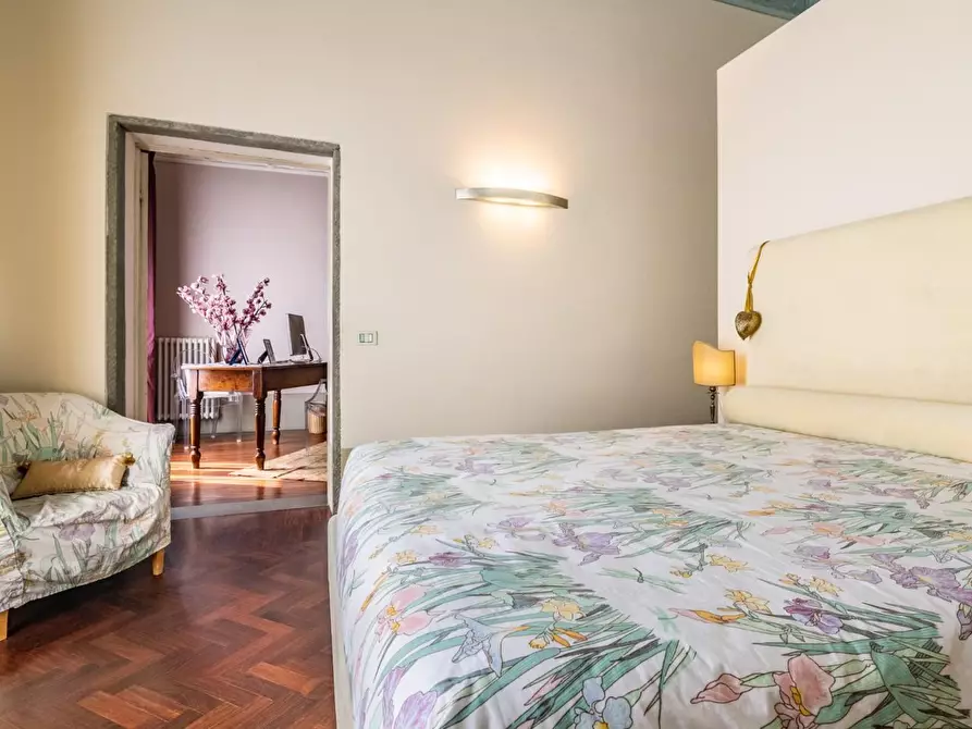 Immagine 40 di Casa colonica in vendita  a Cascina