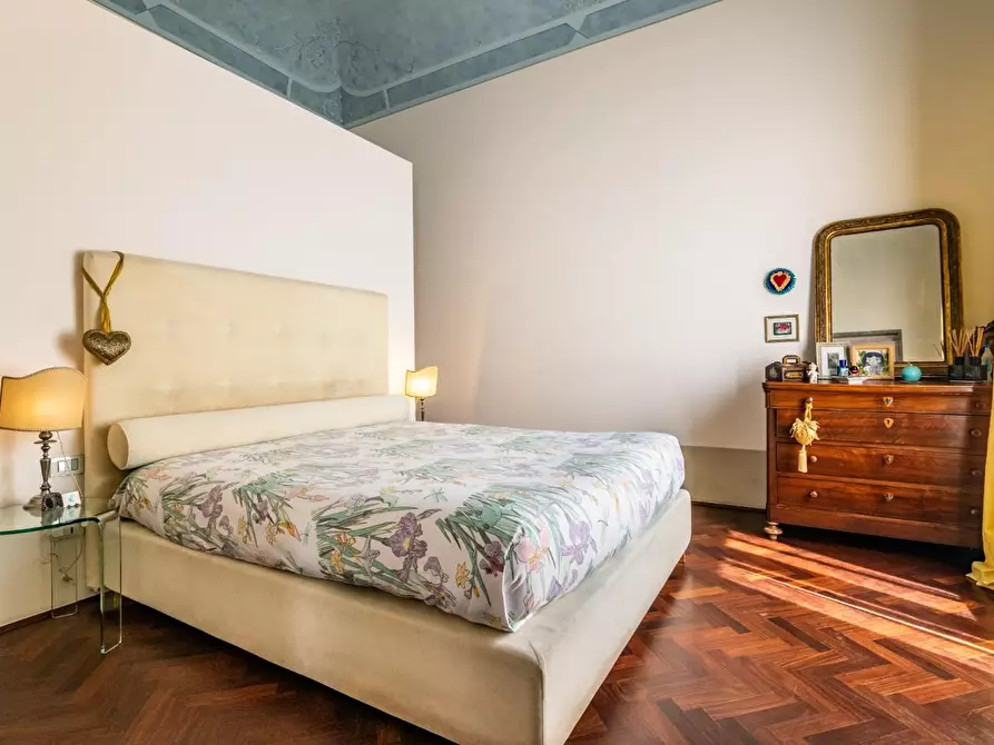 Immagine 39 di Casa colonica in vendita  a Cascina