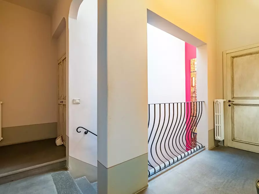 Immagine 43 di Casa colonica in vendita  a Cascina