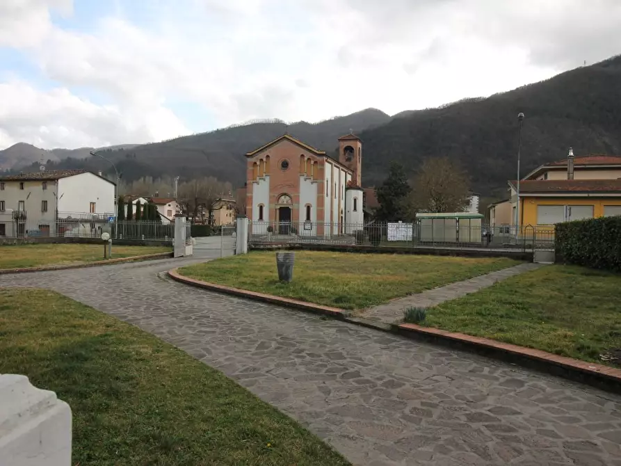 Immagine 6 di Villa in vendita  a Coreglia Antelminelli