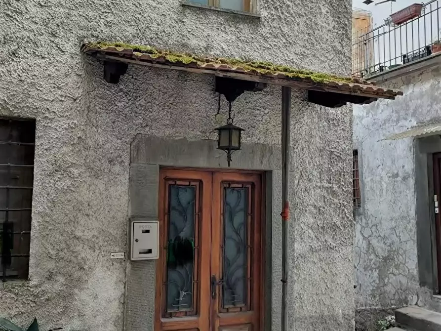 Immagine 1 di Casa semindipendente in vendita  a Coreglia Antelminelli