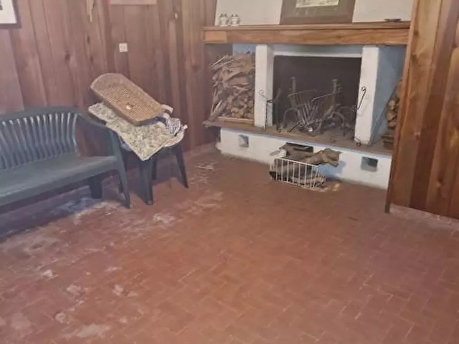 Immagine 22 di Villa in vendita  a Carrara