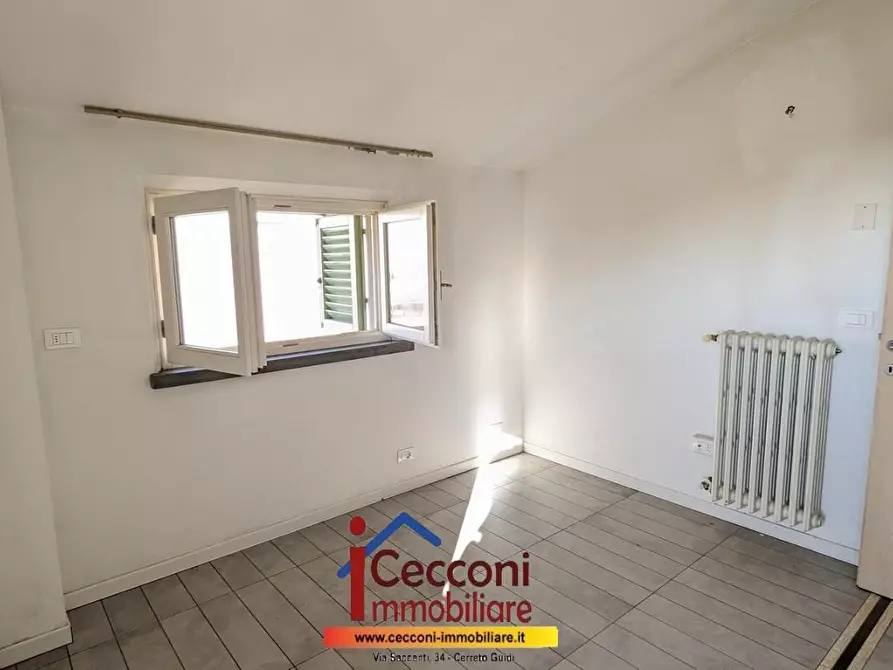 Immagine 10 di Mansarda in vendita  a Vinci