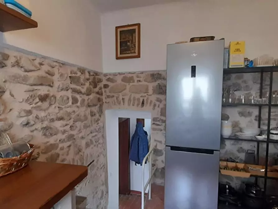 Immagine 13 di Casa semindipendente in vendita  a Licciana Nardi