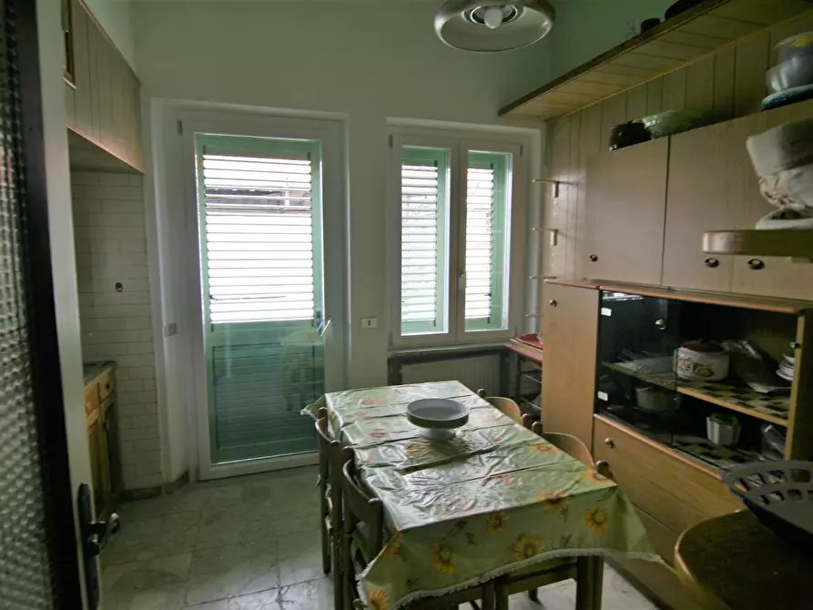 Immagine 10 di Casa indipendente in vendita  a Carrara