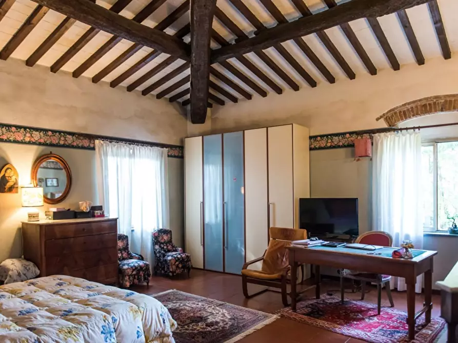 Immagine 43 di Rustico / casale in vendita  a Pisa