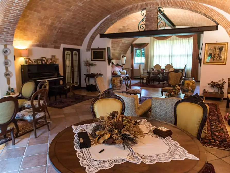 Immagine 25 di Rustico / casale in vendita  a Pisa