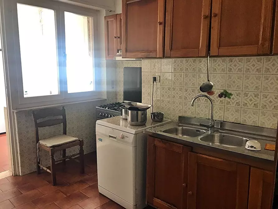 Immagine 7 di Appartamento in vendita  a Viareggio