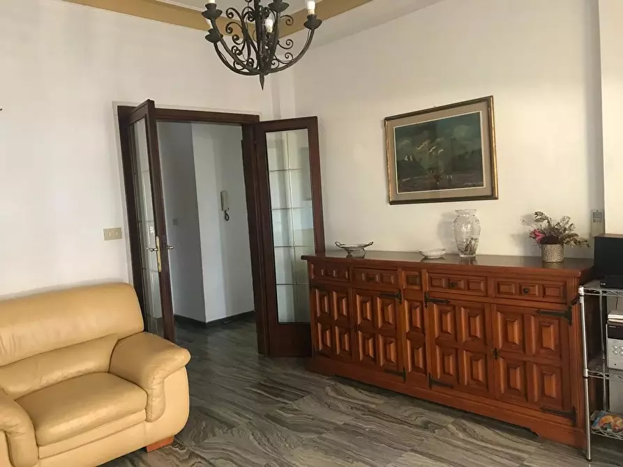 Immagine 2 di Appartamento in vendita  a Viareggio