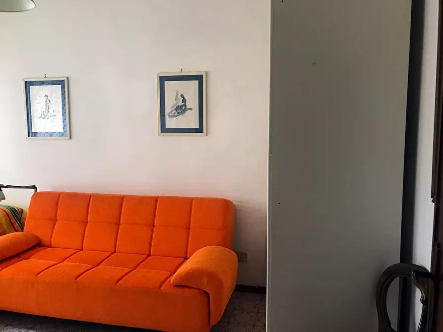 Immagine 14 di Appartamento in vendita  a Viareggio