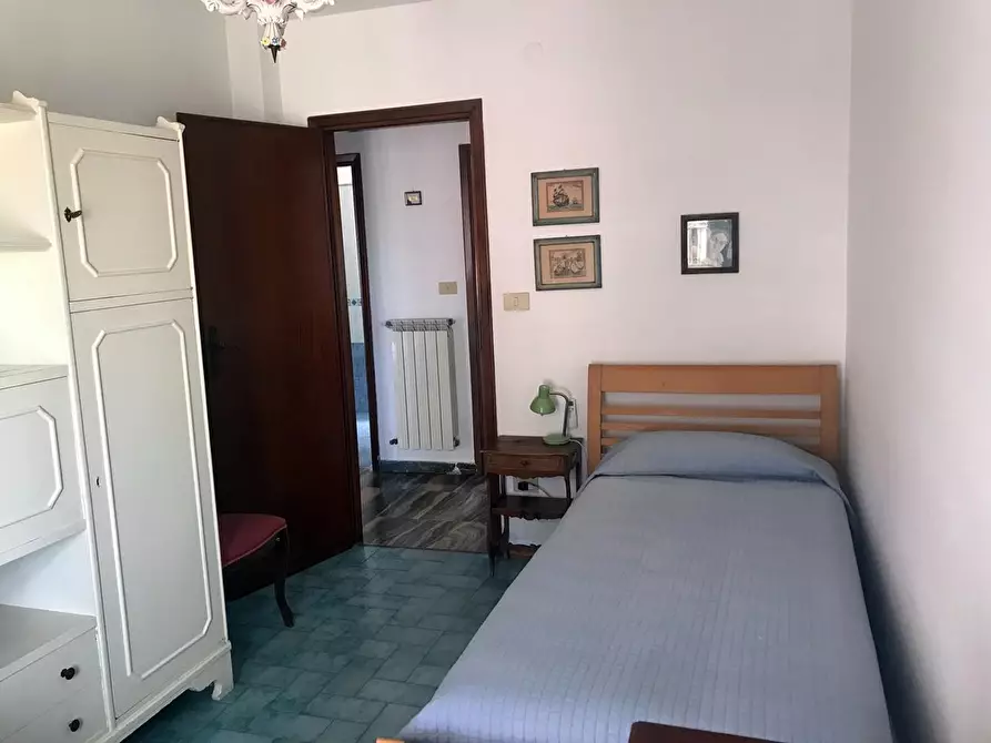 Immagine 12 di Appartamento in vendita  a Viareggio