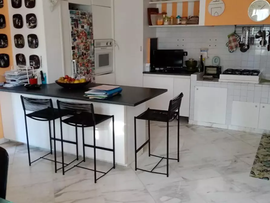 Immagine 7 di Villa in vendita  a Carrara
