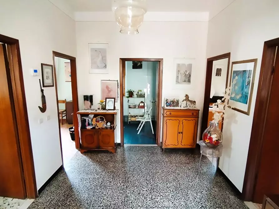 Immagine 15 di Villa in vendita  a San Miniato