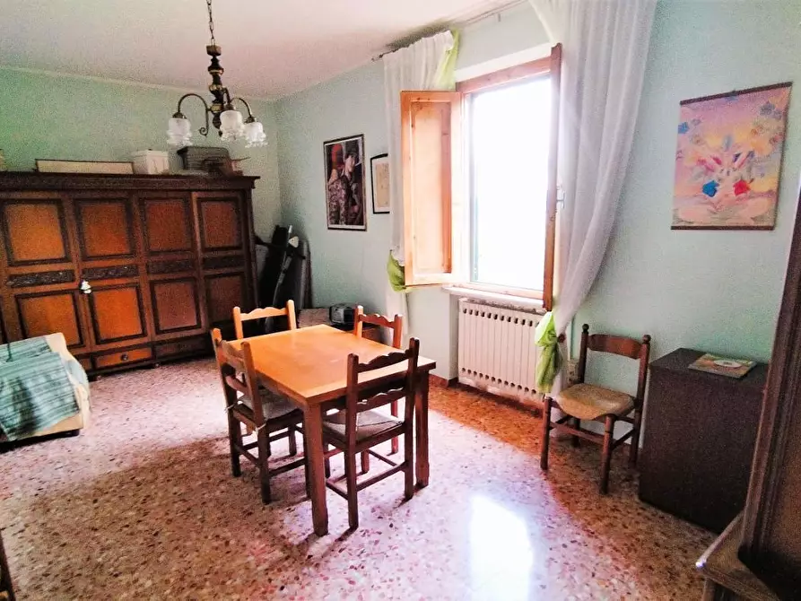 Immagine 4 di Villa in vendita  a San Miniato