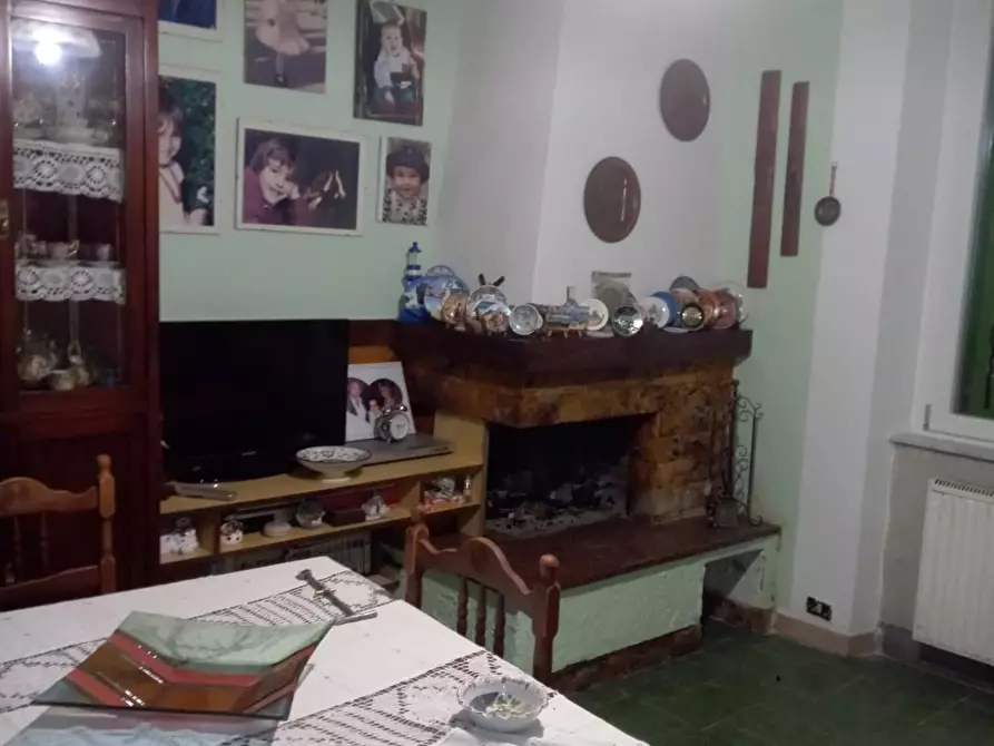 Immagine 10 di Casa indipendente in vendita  a Carrara