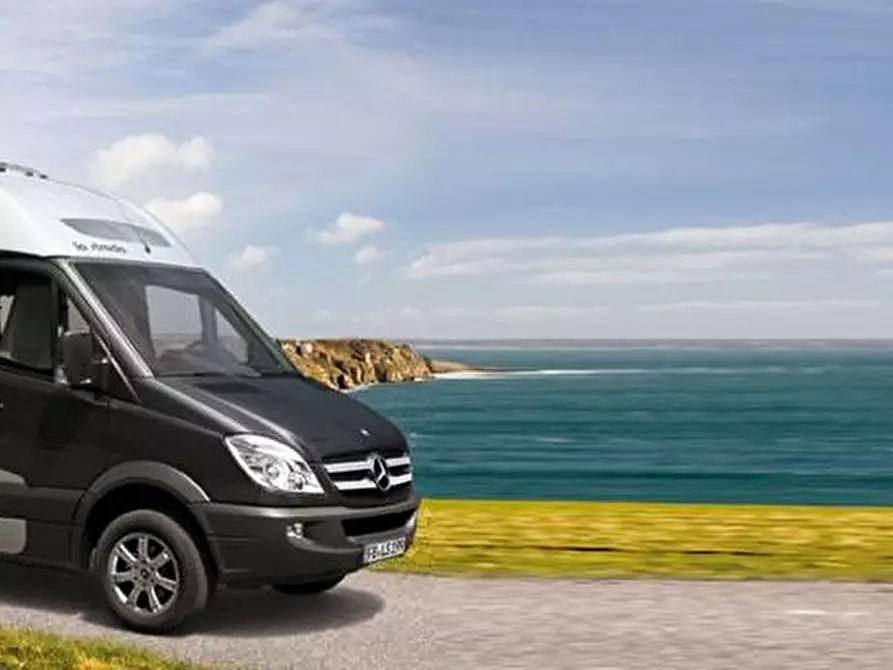 Immagine 7 di Attività commerciale in vendita  a Torino