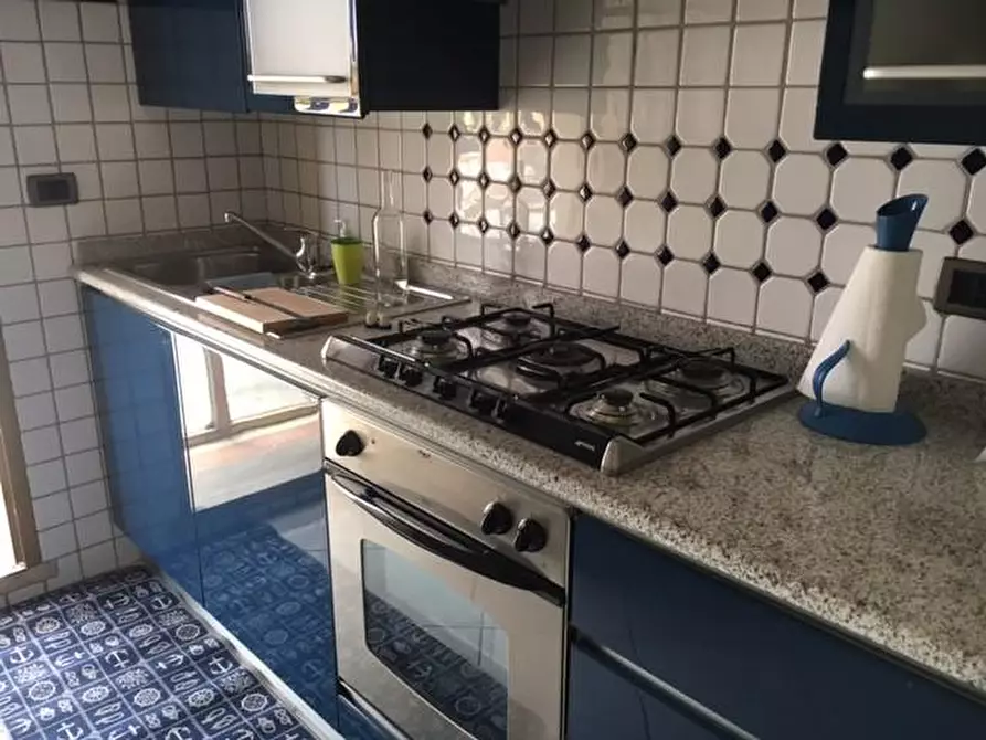 Immagine 6 di Mansarda in affitto  a Viareggio