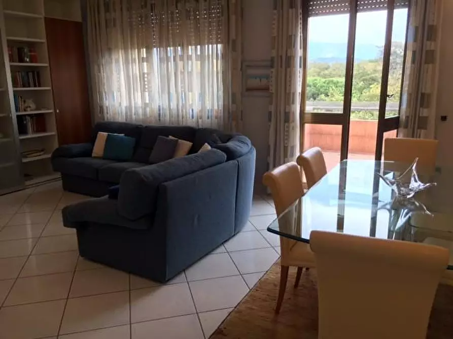 Immagine 3 di Mansarda in affitto  a Viareggio