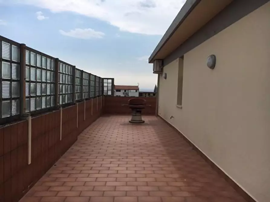 Immagine 21 di Mansarda in affitto  a Viareggio