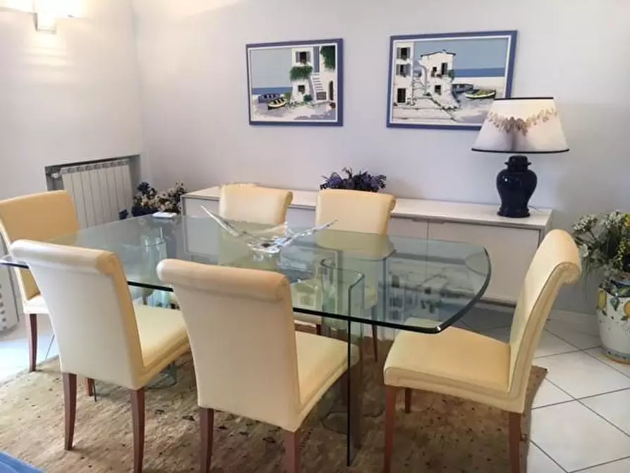 Immagine 2 di Mansarda in affitto  a Viareggio