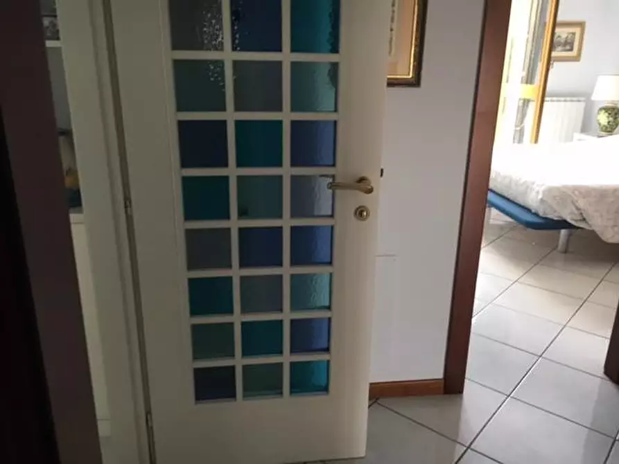 Immagine 18 di Mansarda in affitto  a Viareggio