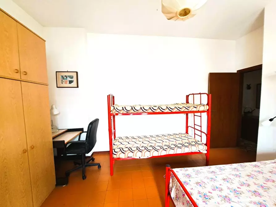 Immagine 16 di Appartamento in vendita  a Carrara