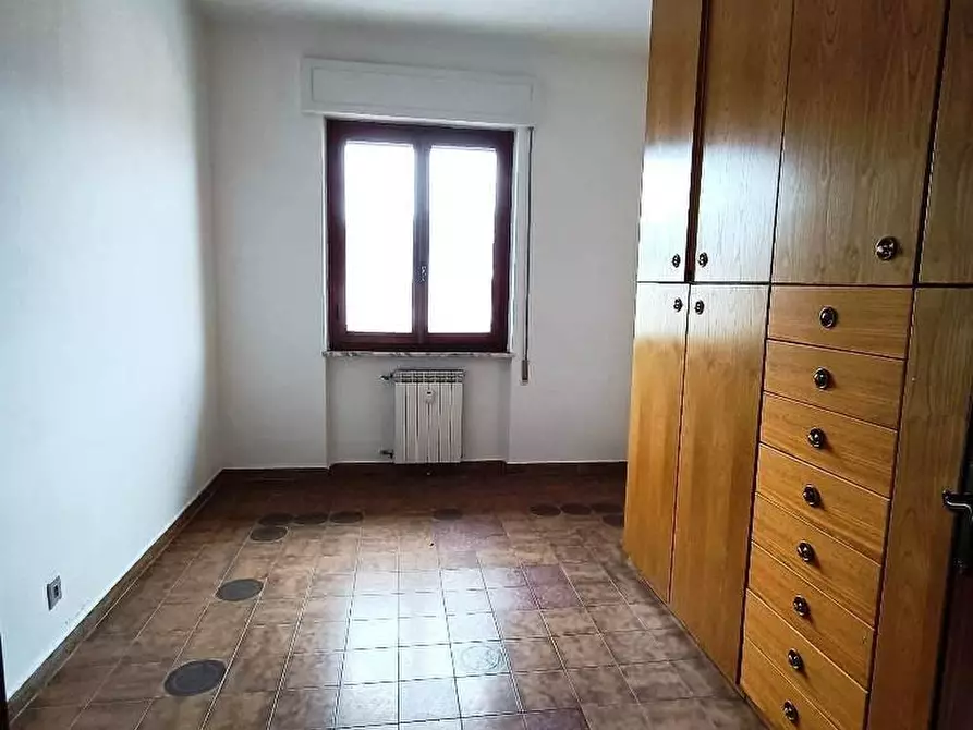 Immagine 18 di Appartamento in vendita  a Carrara