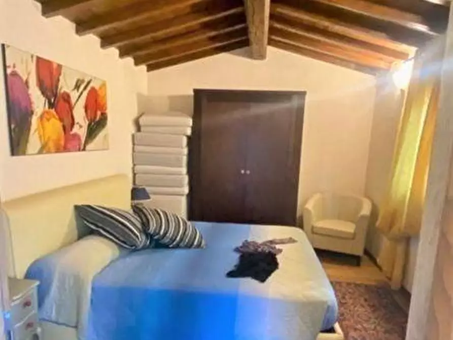 Immagine 40 di Rustico / casale in vendita  a Pescia