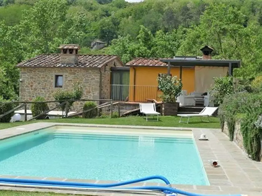 Immagine 7 di Rustico / casale in vendita  a Pescia