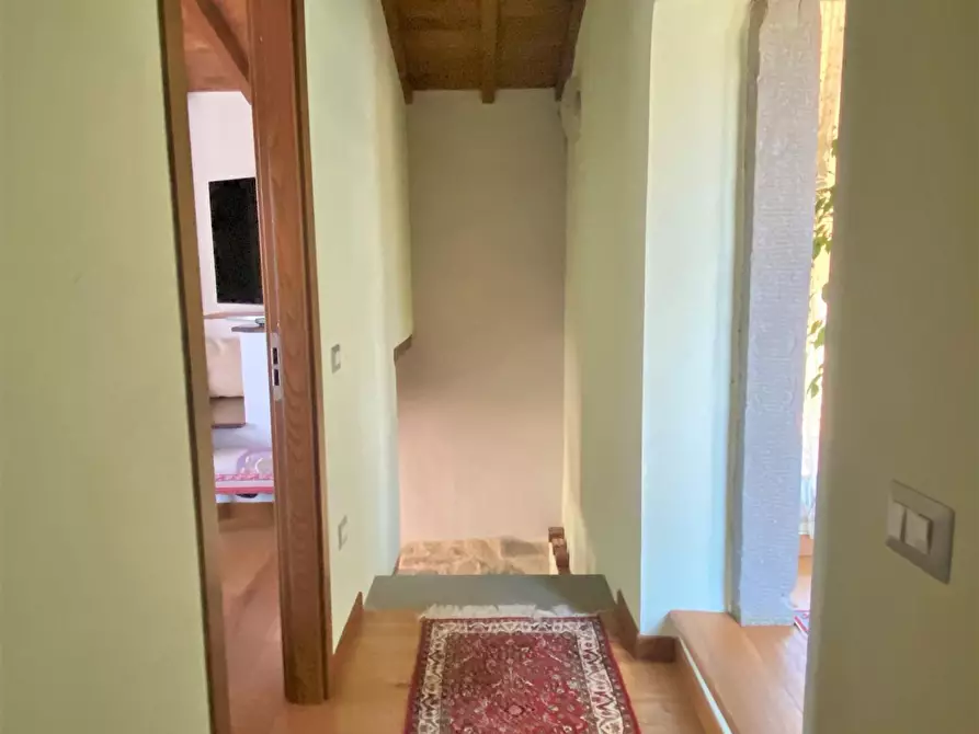 Immagine 29 di Rustico / casale in vendita  a Pescia