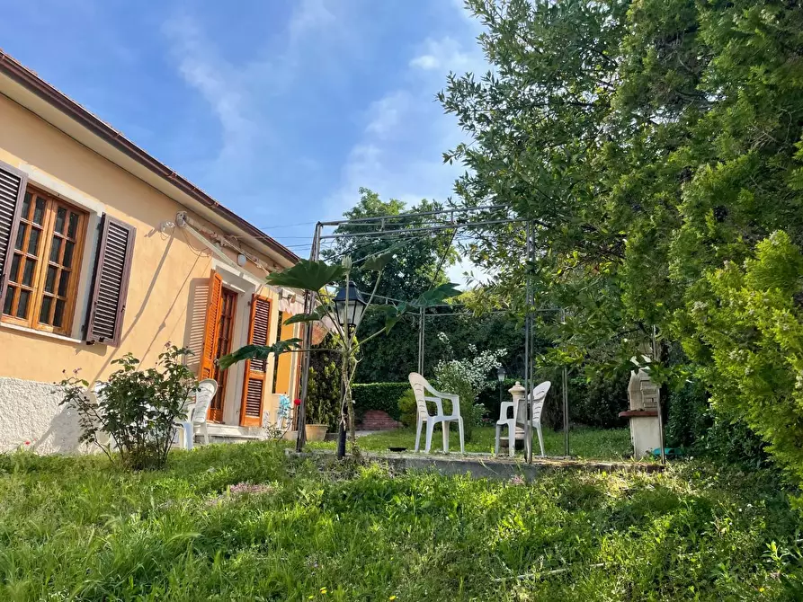 Immagine 6 di Villa in vendita  a Montopoli In Val D'arno