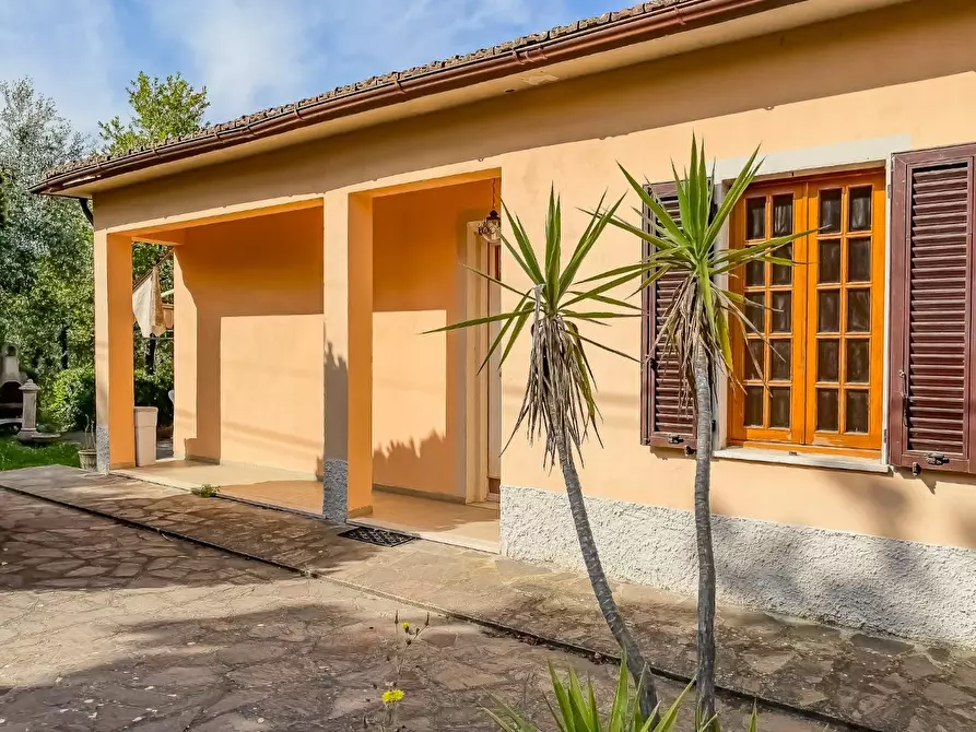 Immagine 18 di Villa in vendita  a Montopoli In Val D'arno