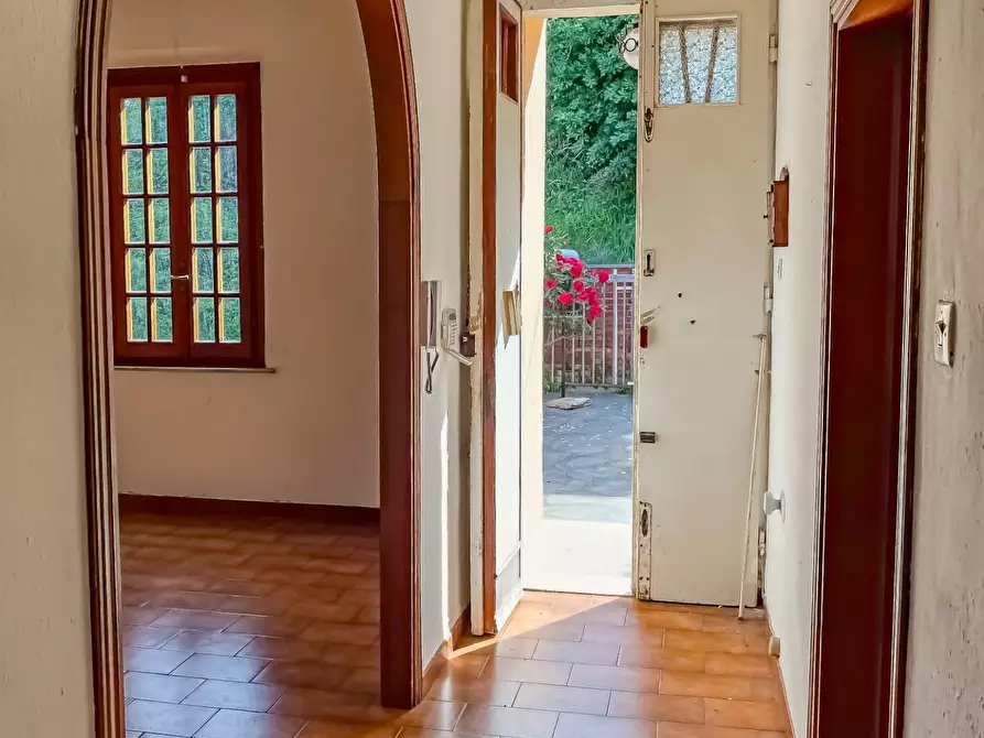 Immagine 5 di Villa in vendita  a Montopoli In Val D'arno