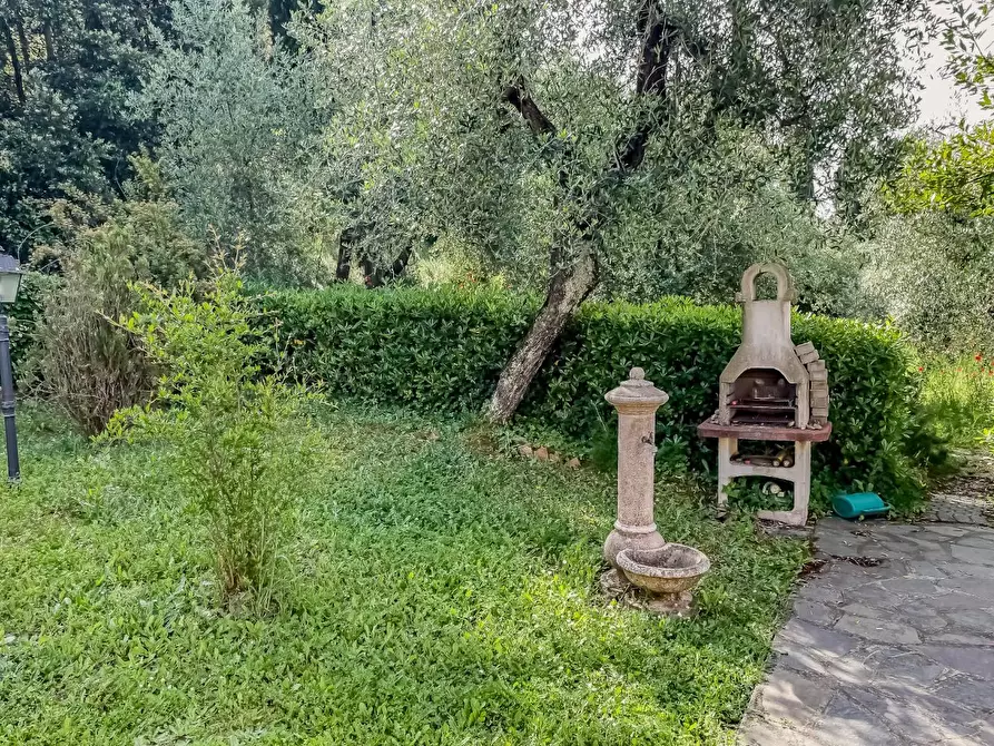 Immagine 29 di Villa in vendita  a Montopoli In Val D'arno