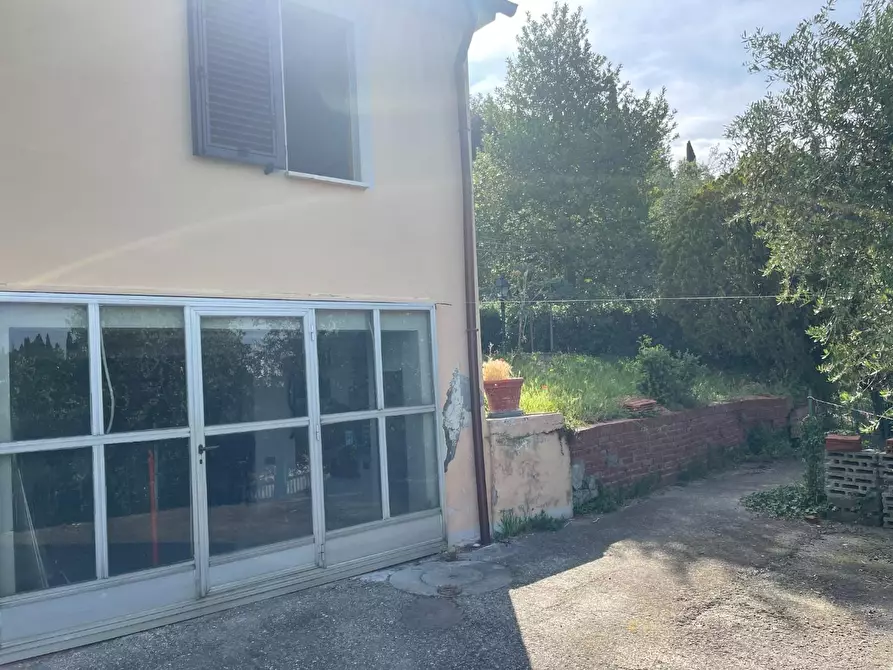 Immagine 24 di Villa in vendita  a Montopoli In Val D'arno