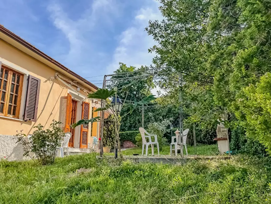 Immagine 2 di Villa in vendita  a Montopoli In Val D'arno