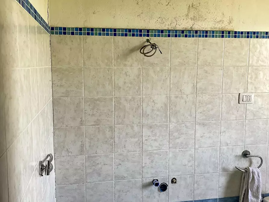 Immagine 17 di Villa in vendita  a Montopoli In Val D'arno