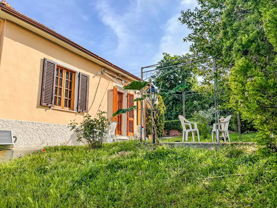 Immagine 24 di Villa in vendita  a Montopoli In Val D'arno